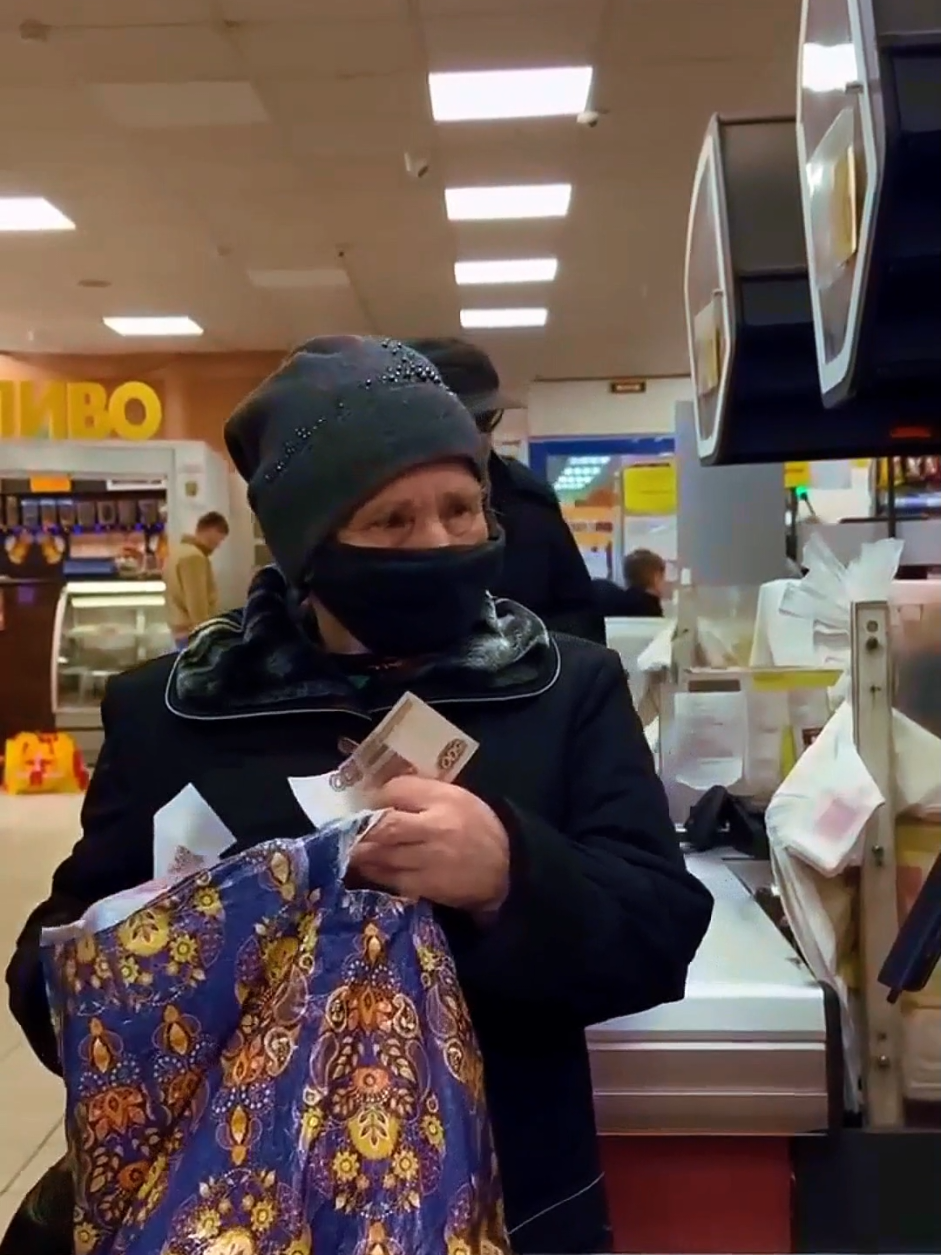 Witness how the old ladies reacted, how beautiful they were #iraklisbp #usa🇺🇸 #humanity #kindness #socialexperiment 