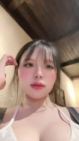 đâu ai bảo cho xem nọng đâu=))