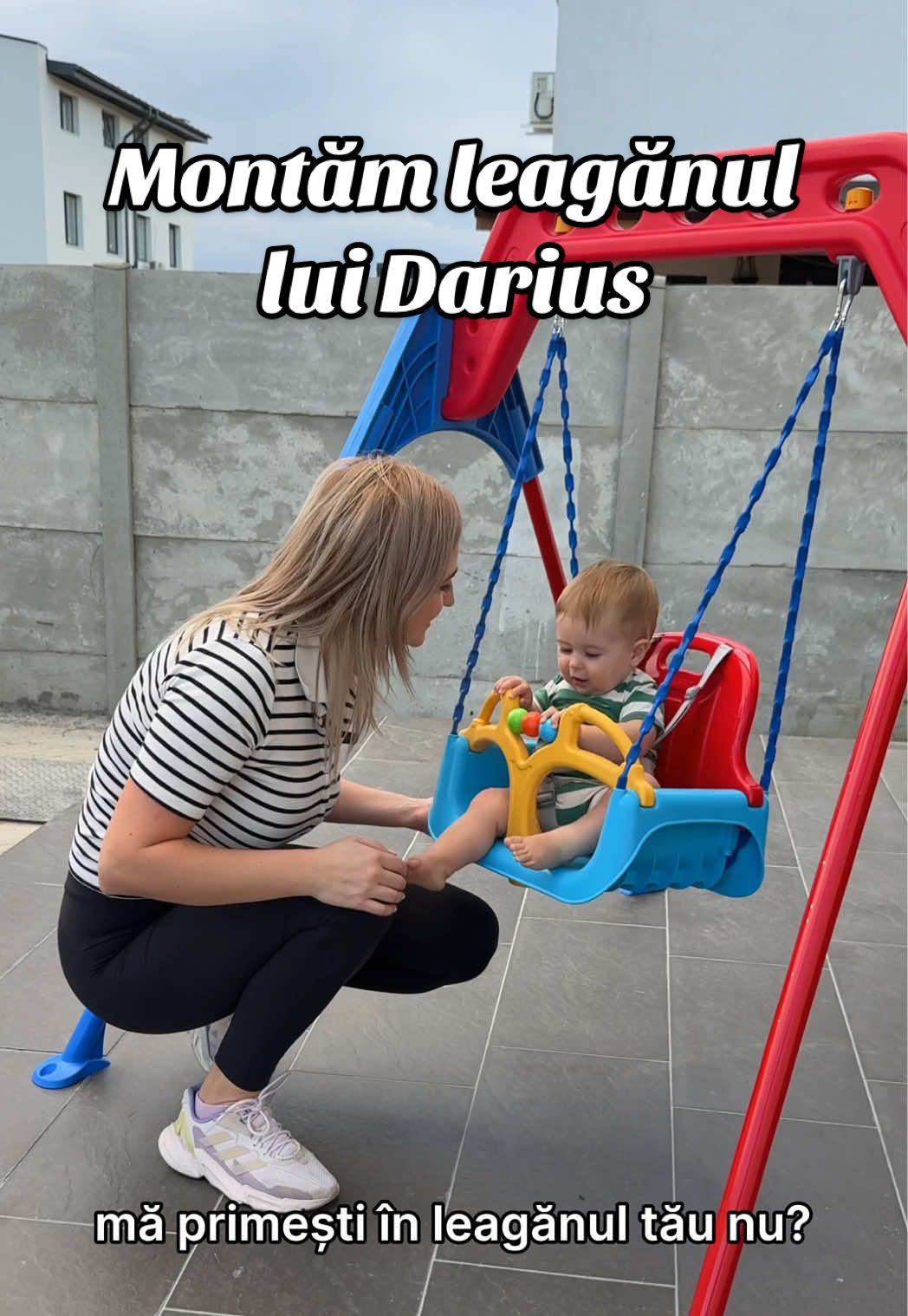 În sfârșit am curte! Asta înseamnă ca am loc de leagăn pentru Darius și poate în curând luăm și un grătar 🔥 Vouă ce vă lipsește cel mai mult la apartament?