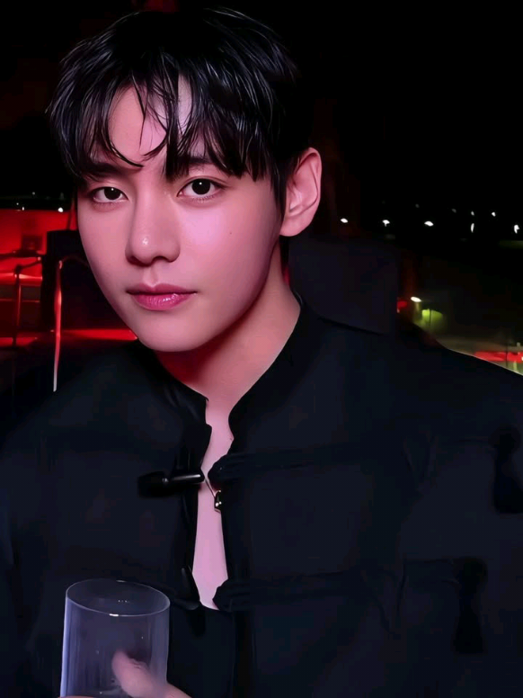 janiyee 😩🙈 . . . . #bts#kimtaehyung#dontunderreviewmyvideo#btsarmy#fypシ゚viral 