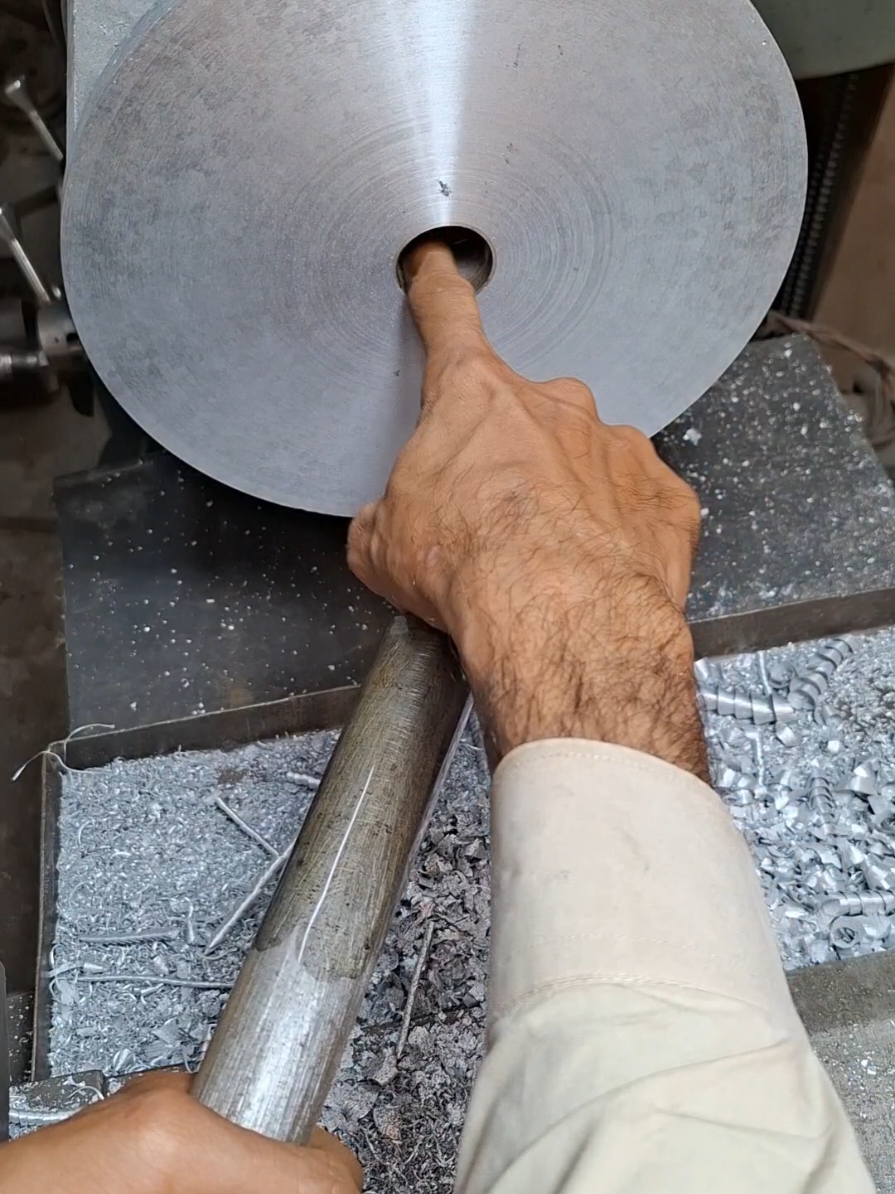 fix lathe size silver fan on lathe machine #mechanical #engineering #lathe #shorts #DIY #project #iron #threads #tools 