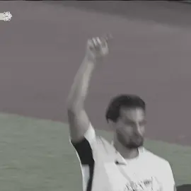 غمضت عيوني .. خوفي للناس  ‏يشوفوك مخبى .. بعيوني  ‏#ittihad #الاتحاد #فيلانويفا 