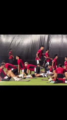 Latihan perdana😍#shaynepattynama #nathantjoeaon #sandywalsh #ragnaroratmangoen #timnasindonesia 
