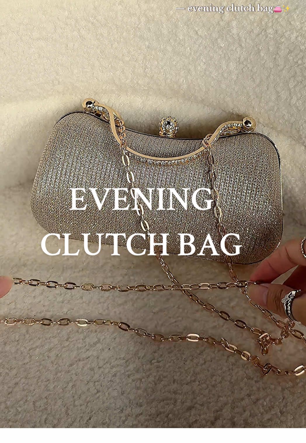 My elegant clutch bag. One of my fave👛 #pursebag #clutchbag #elegantbag #occasionbag #glitterybag 