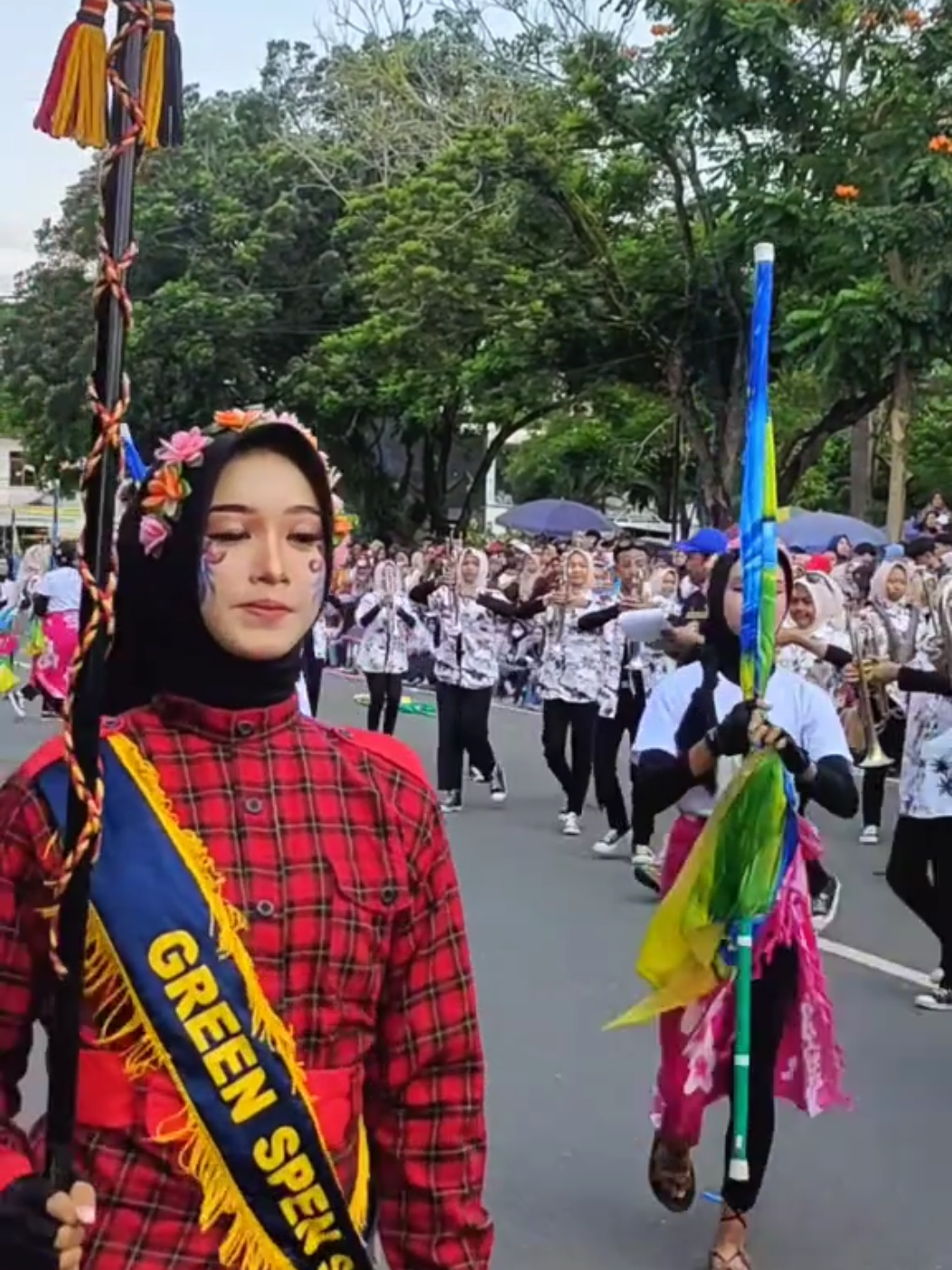 SMPN 1 KEBONAGUNG 🇲🇨 GREEN SPENSAKA 🔥 EEEEE HAAA  Parade Drum Band Pelajar Pacitan 2025