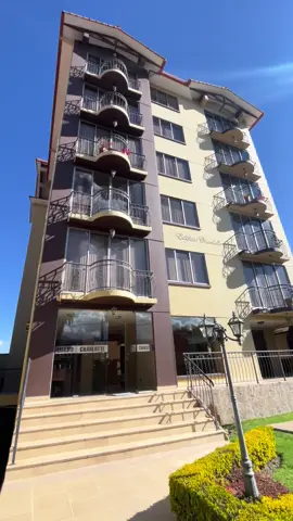 🏢 𝗔𝗺𝗽𝗹𝗶𝗼 𝗗𝗲𝗽𝗮𝗿𝘁𝗮𝗺𝗲𝗻𝘁𝗼 𝗲𝗻 𝗔𝗹𝗾𝘂𝗶𝗹𝗲𝗿 – 𝗖𝗼𝗻𝗳𝗼𝗿𝘁, 𝗘𝘀𝘁𝗶𝗹𝗼 𝘆 𝗨𝗯𝗶𝗰𝗮𝗰𝗶ó𝗻 𝗜𝗱𝗲𝗮𝗹 📍Ubicación: calle 23 de Enero esq Chipaya 💰Precio mensual: Bs 4000 📐Superficie: 170 m2 🛏 Ambientes: 4 dormitorio|s 🛁 4 baños| 🛋 Living-comedor | 🍳 Cocina independiente 🅿 incluye estacionamiento 📅 Disponibilidad: Inmediata esta vacía  Contáctame al ⁨72201404⁩ ##cba##fyp##paratii##remax##departamento