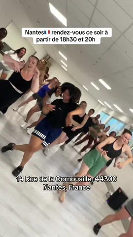 Les meilleurs cours de danse 😍☀️ 📍 Mes prochaines dates ⬇️  🇫🇷 Nantes – 2 septembre 🇫🇷 Bordeaux – 3 septembre 🇫🇷 Lyon – 4 septembre 🇩🇪 Munich - 6 septembre  🇫🇷 Toulouse – 7 septembre  🇫🇷 Montpellier – 7 septembre  🇫🇷 Toulon – Septembre  8 🇫🇷 Nice – Septembre 10 Pour t’inscrire ou avoir l’adresse, rends-toi sur afrovybzcanada.com et vas sur onglet workshop ou clique sur le lien dans ma bio. Si tu as des questions, n’hésite pas à nous contacter #AfroVybzCanada #LoicReyel #AfroDance #foreva #Afrobeats        