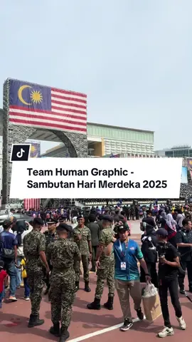 Persembahan selepas habis majlis…Terima kasih semua jurulatih, cikgu², para medic, anak² dan semua yang terlibat. Kami ibu bapa tumpang berbangga untuk pengorbanan 2bulan ini. #putrajayamerdeka #dataranputrajaya #teamhumangraphic2025 #humangraphicmerdeka2025