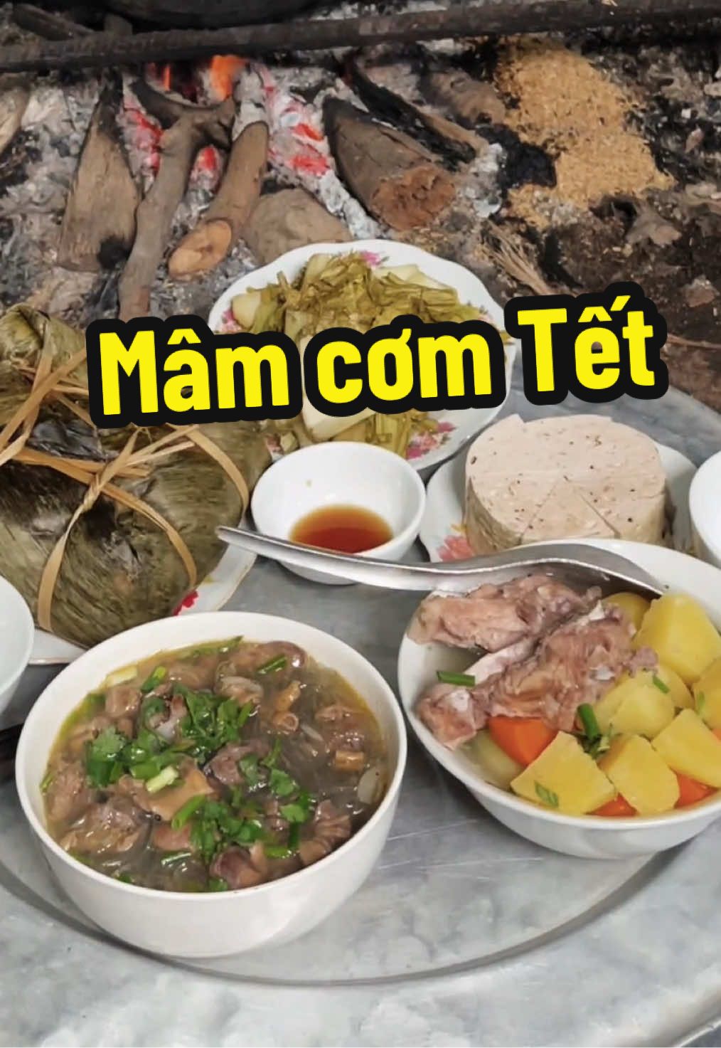 Mâm cơm chiều 30 Tết bên bếp lửa ấm ❤️ #chieu30tet  #tetxua 