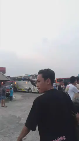 ANDARA QQ TRANS RAHMA PUTERA UTAMA  @andry_winspector  @adiiiaryana  @tomi rahma nursyifa02  #tripmaniabus #telotetbasuri #pyffffffff #pyfツviral #lingkarselatancilegon 