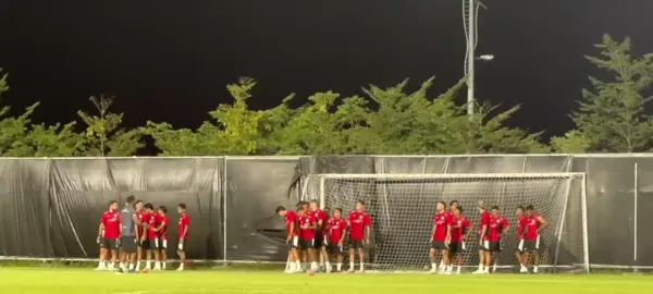 super eksklusif latihan perdana timnas Indonesia di Surabaya part 2 #timnasindonesia #emilaudero #messhilgerss #jayidzes #timnasgaruda 