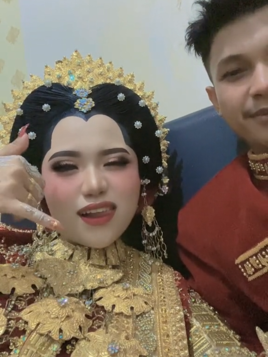 yg minta Spil suamikuu inii ee🫵😂@_mhhmmdbsryyy🗿  #fypシ゚viral #suamiistri  #fyppppppppppppppppppppppp #ikuttrend #bugis 