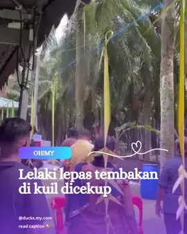 Lelaki lepas tembakan di kuil dicekup 2 September 2025, 6:12 pm KUALA SELANGOR – Tindakan seorang lelaki melepaskan tembakan ketika upacara sembahyang di sebuah kuil di Ladang Bukit Badong, Bestari Jaya di sini, kelmarin memakan diri apabila dicekup polis. Suspek tempatan berusia 55 tahun itu ditahan di sekitar Petaling Jaya, kira-kira pukul 8 malam semalam. Ketua Polis Daerah Kuala Selangor, Superintendan Azaharudin Tajudin berkata, pihaknya menerima laporan berhubung kejadian itu menerusi satu video tular di media sosial. Beliau berkata, siasatan mendapati kejadian itu berlaku ketika penganut Hindu sedang menjalankan upacara sembahyang tahunan di kuil berkenaan, kira-kira pukul 11.30 pagi. “Video tular itu memaparkan seorang lelaki melepaskan tembakan ke udara di lokasi kejadian. “Bertindak atas maklumat, sepasukan polis dari Bahagian Siasatan Jenayah (D9) Ibu Pejabat Polis Kontinjen (IPK) Selangor dan Kuala Selangor berjaya menahan suspek di Petaling Jaya,” katanya kepada pemberita hari ini. Tambah Azaharudin, suspek kini direman selama tiga hari sehingga lusa bagi membantu siasatan dan kes disiasat mengikut Seksyen 39 Akta Senjata 1960. #malaysia #foryou #fyp #news 