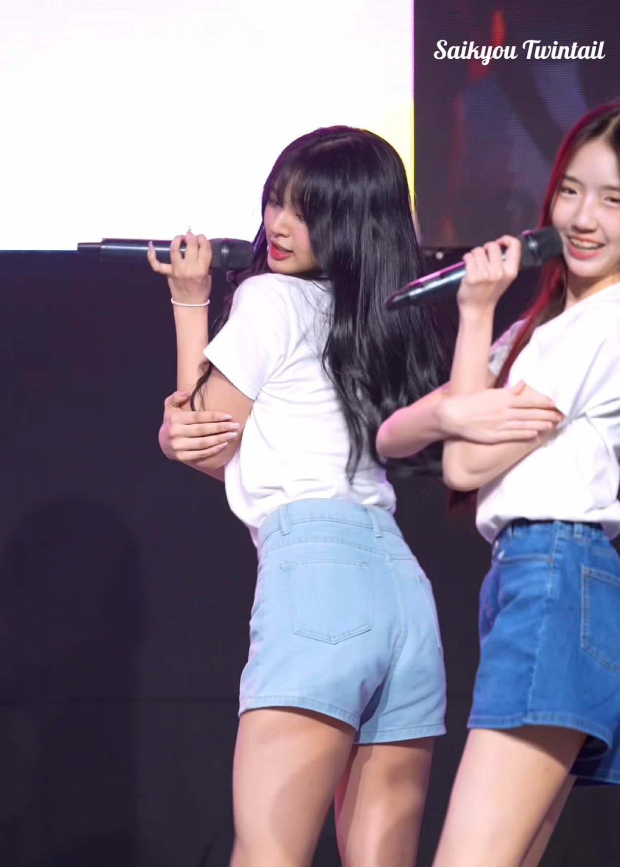 ทวินเทล สุดยอดเลย! - Praew BNK48 @Praew #PraewBNK48 #BNK48