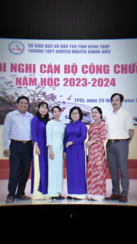 Không được có sự xuất hiện của một gene lười biếng nào – Tổ Sinh học Chuyên Nguyễn Quang Diêu. Thầy cô chẳng biết từ phương nào, hợp lại thành cái nôi sinh ra tỉ lệ học sinh Y Sinh top đầu tỉnh. Nơi đây không còn là lớp học, mà là đấu trường tri thức – nơi tinh thần cày đề được 