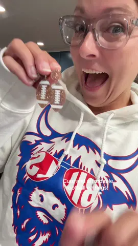 Gotta have a dangly pair of football earrings! #footballearrings #footballfans #footballmoms 