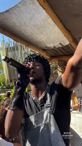 #omahlay #omahlayfans #omahlaybadinfluence #omahlaysoso #omahlaysoso #omahlayconcert #omahlayfans4lyf #omahlayphotos @ANGEL🕊️ 