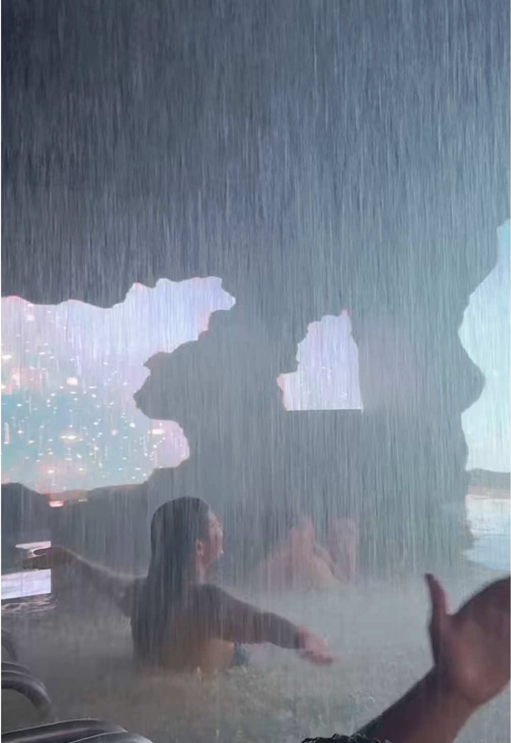 Viral storm spa #qcspa #milan #stormspa #italy @joudybellydancer 