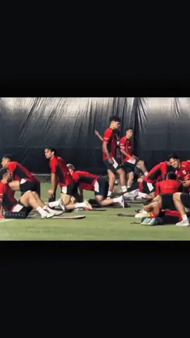 latihan perdana timnas Indonesia di Surabaya 🤩🇮🇩#timnasindonesia #fyp 