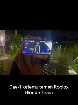 Blonde Team 🎃👩🏿 #gameroblox #robloxfyp #robloxtiktok #robloxindonesia🇲🇨 #blonde @tntry🍊 @Denty Oktafianti 