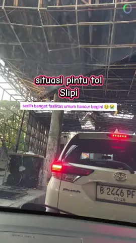 liat fasilitas umum rusak begini, rasanya hatiku ........ 💔 #ripdemokrasi #acab 