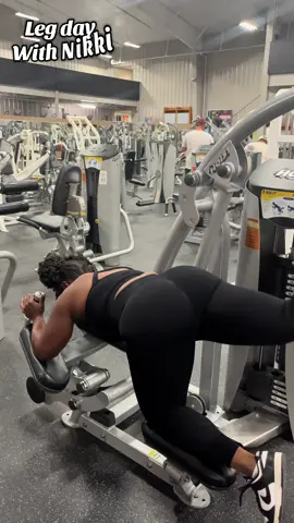 Let’s go!!!!#fitnessjourney #legday #Fitness #strongwomen #fy 