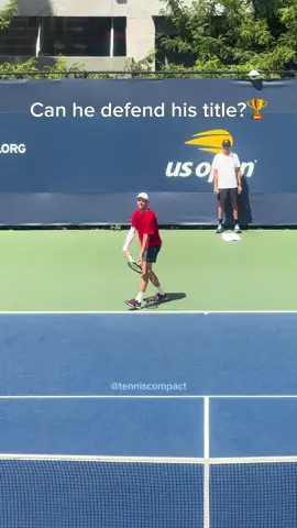 World No. 1 Jannik Sinner practicing at the US Open 2025 🇺🇸  #tennis #courtlevel #USOpen #sinner 