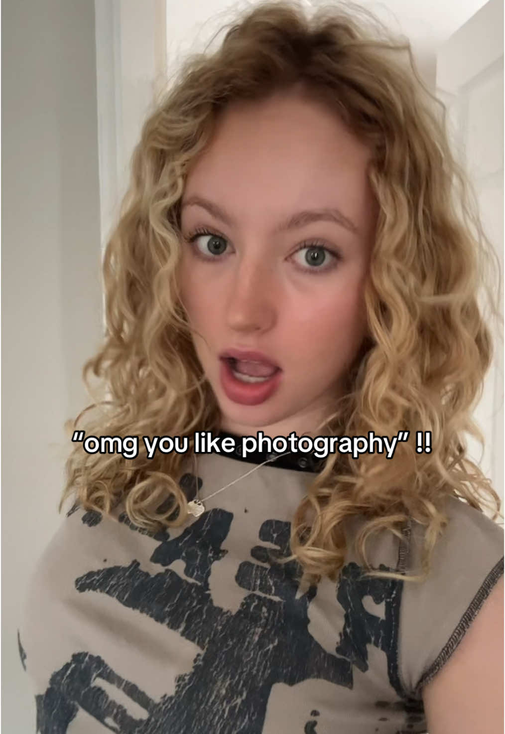 Share your photos in the comments and lets be friends 📸🥰📸 #foryoupagе #foryou #fyp #photography #photographer #portrait #blowthisupforme #support #growmyaccount #photographyfriends #friends #photoshoot #photo #photoshop 