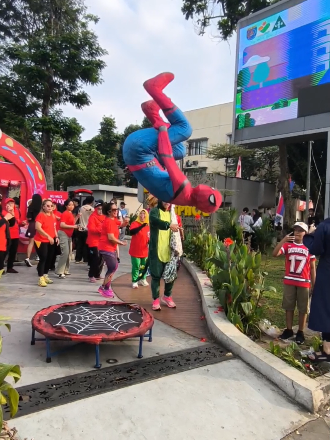 Beneran terabang kan 🤣🤟 #spiderpok #salto 