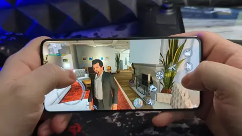I downloaded and played GTA 5 Mobile on my phone 📱🔥 #GTA5Mobile #GTA5 #MobileGames #Gaming #phone 