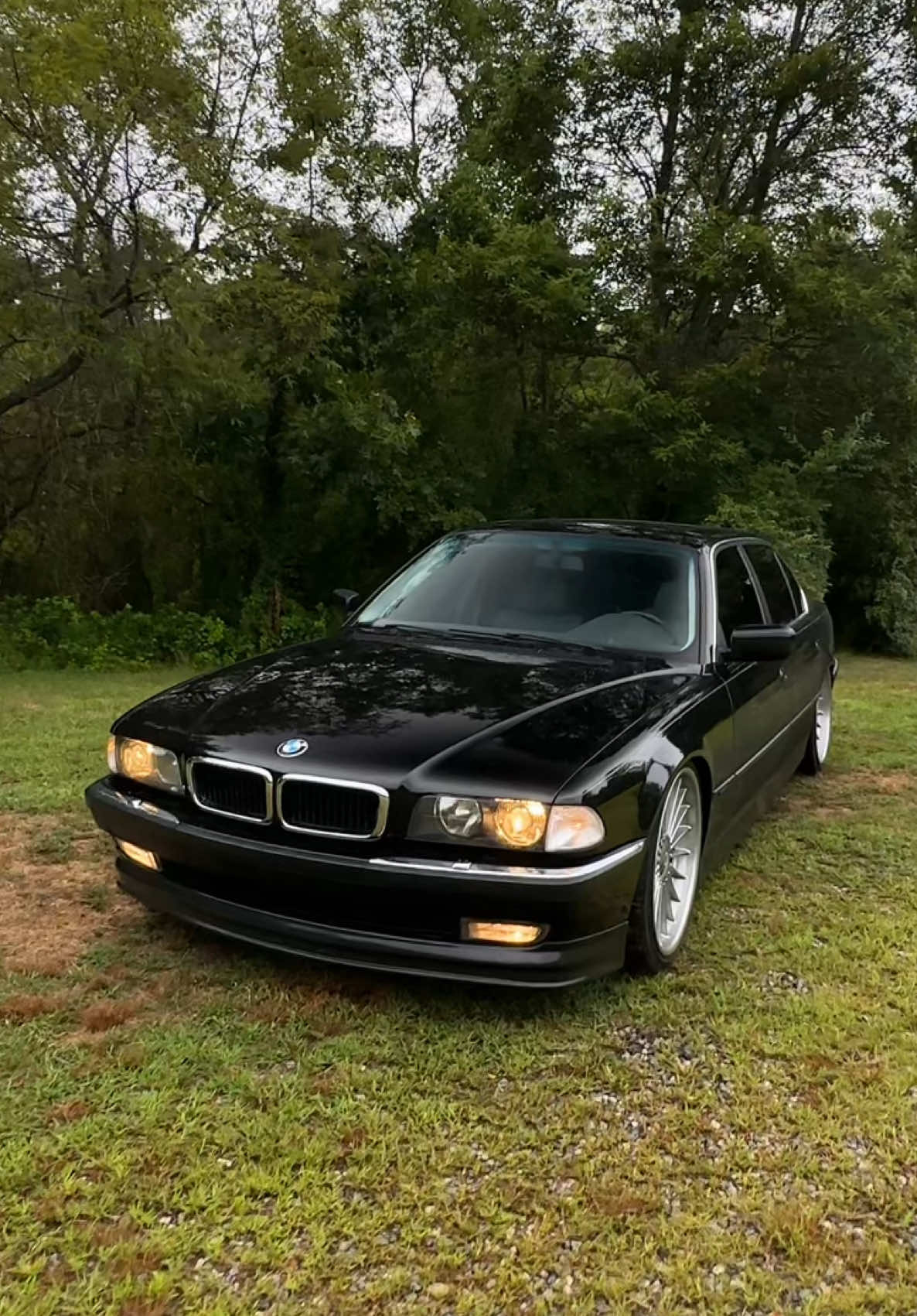 What is the best era of bmw? #e38 #germancars #carsoftiktok #bmw 