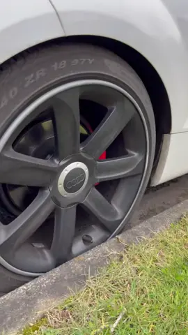 Who put that kerb there !? #alloywheels #alloygator #fyp #kerb 