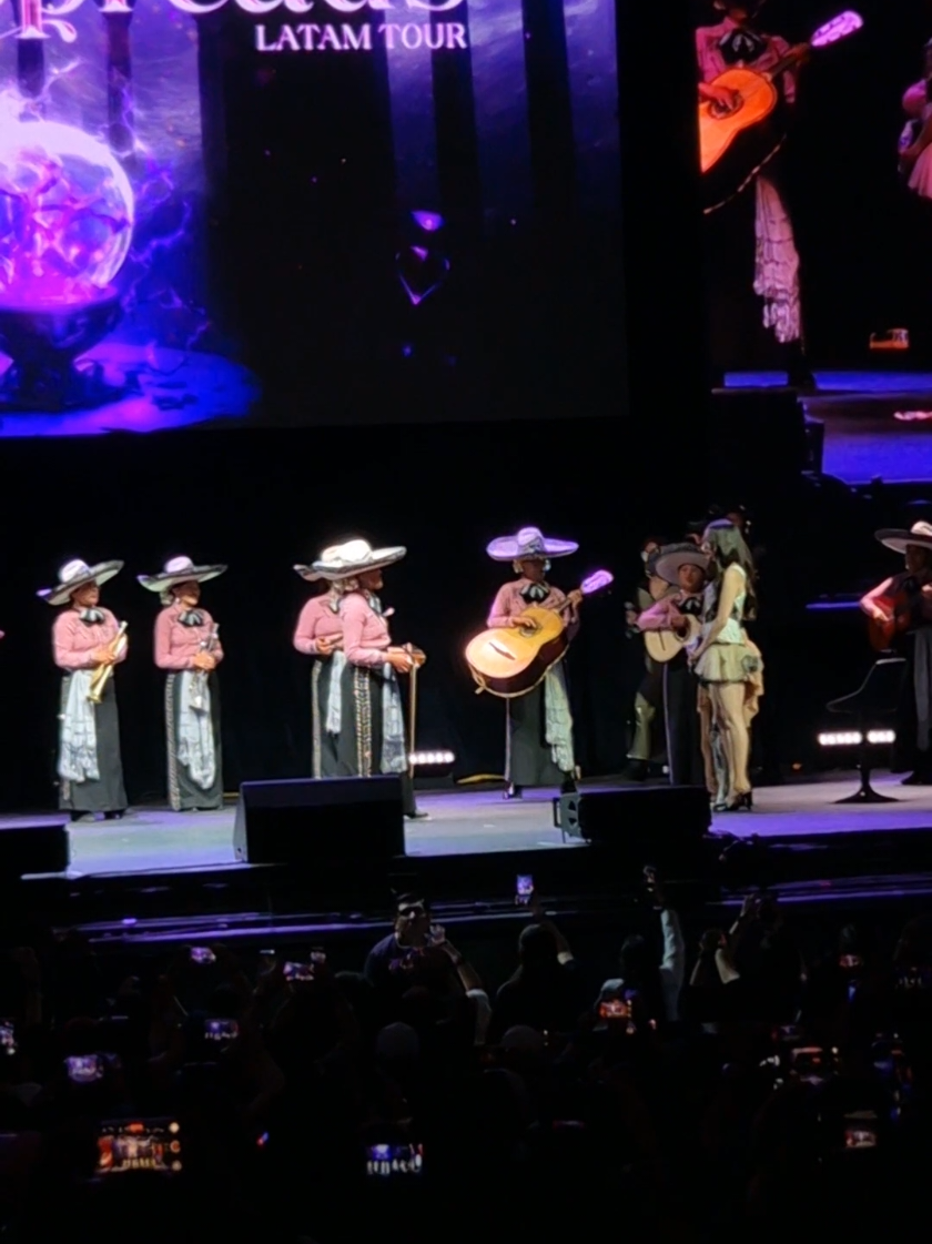 El mariachi les canto No More Blues ❤️🇲🇽✨️ #FreenBecky1stFMinMexicoCity #FreenBecky #ฟรีนเบค #srchafreen #Beckysangels  