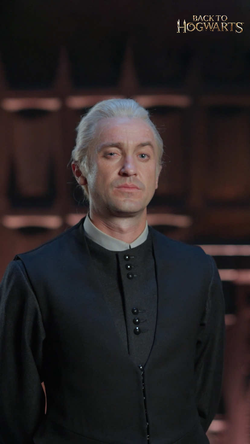 @Tom Felton is officially back as Draco Malfoy in @Cursed Child ⚡️ 💚 And that's not all – from Harry Potter and the Cursed Child coming to the Netherlands to the 10th anniversary of the original London production, get ready for an incredible year ahead! #BackToHogwarts
