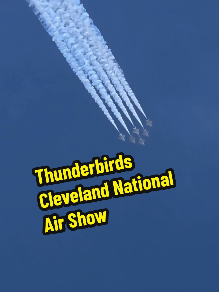 Show stopper Thunderbirds take on the Cleveland National Air Show.#thunderbirdsairshow #thunderbirds #clevelandairshow #airshow #labordayweekend 