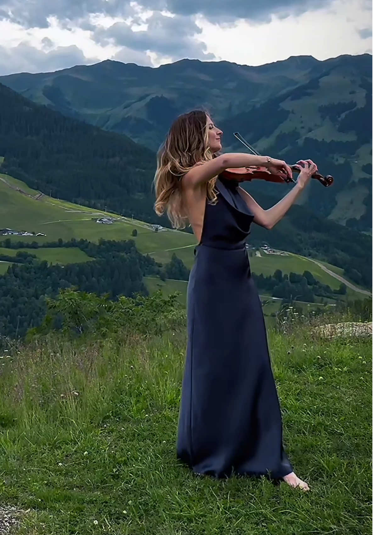 Now We Are Free (Gladiator) by @Hans Zimmer 🎻✨ . . #ViolinVibes #EpicStrings #CinematicViolin #StageEnergy #MelodyFlow #ViolinJourney #ArtisticPerformance #ElegantMoves #MusicInMotion #SoundAndSoul #ExpressiveStrings #CreativeStage #FlowingMelody #ModernArtistVibes #EpicPerformance #VisualMusicStory #CollabVibes #ArtAndSound 