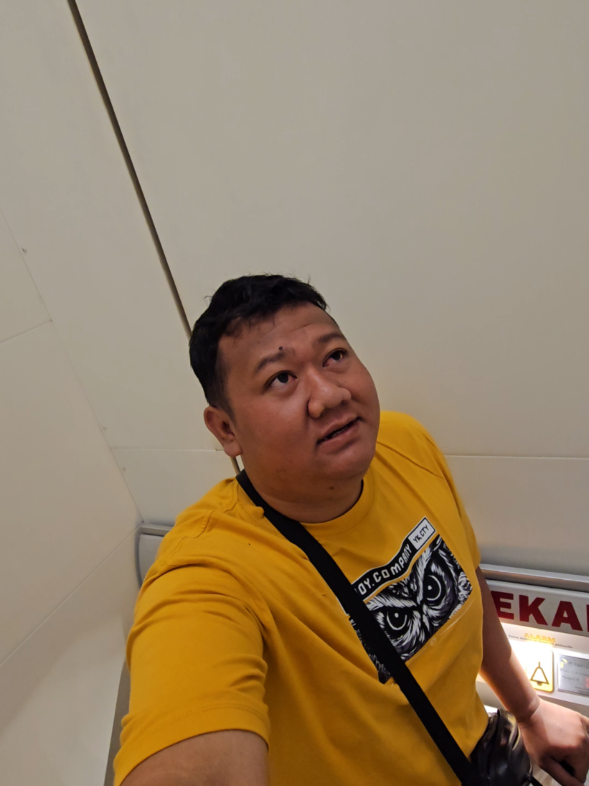 Ga pernah setegang ini naik lift 😭 #malang #jawatimur #lift 