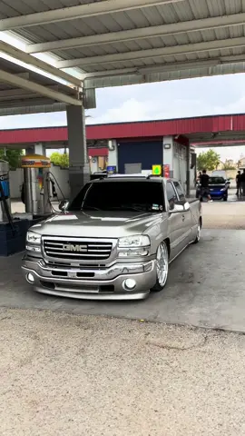🧼🧼 #droppedtrucks #trokasbajitas #loweredtrucks #trokastumbadas #droppedtruckstexas 