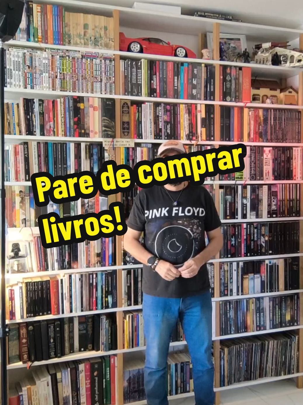 Se você está se endividado pra comprar livros, esse vídeo é seu. #titiodoslivros #leitores #leitoreslivres 