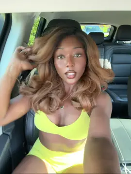 workouts in yellow>>> 🌝🌝 #fit #workoutfit 