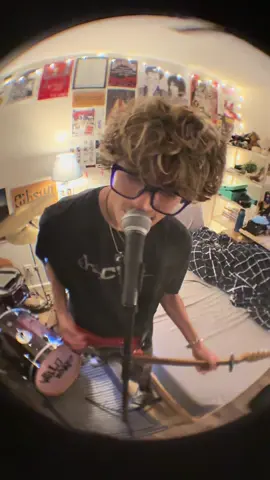 echo odd in the bedroom #alternative #guitar #indie #rock #guitar 