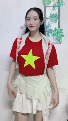 Em bé iu nước 😍❤️ #toiyeuvietnam🇻🇳🇻🇳🇻🇳🇻🇳 #2thang9 #xuhuongtiktok #ilovevietnam #vietnammaiyeu🇻🇳🇻🇳🇻🇳🇻🇳 