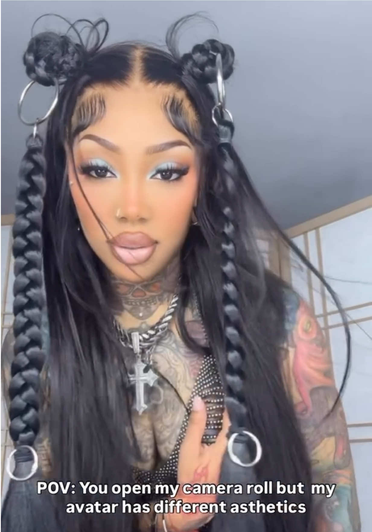 New week new wig. What’s the longest and shortest time you’ve kept your hair style the same❓ For me, the hairstyle has to be very versatile & universal to keep it in longer than a week.