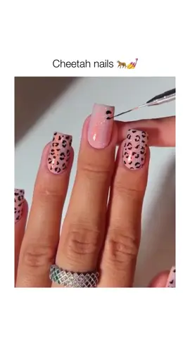 Love or pass on this nail art?!😍 @Magdalena Susz #nailart 