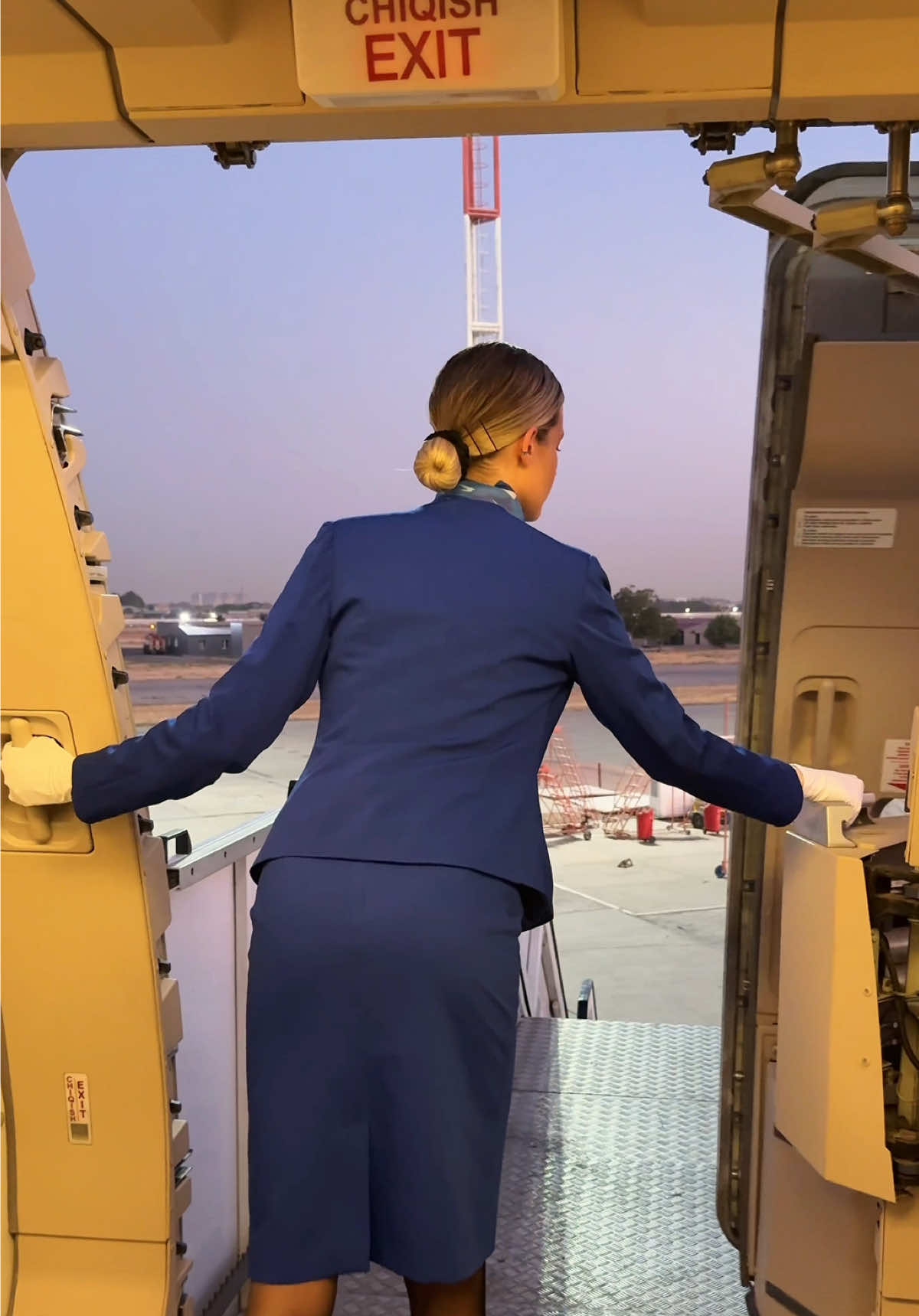 Flying to Asia? There's a life hack! ✈️  Forget about the stress of big airports! Our transit through Tashkent is a game-changer: quick connections, no fuss, and time for selfies 😉  Perfect for: · Bangkok 🏝️ · Guangzhou 🏙️ · Seoul 🏯  @CentrumAir knows a convenient route! Keep it in mind 👍 #bangkok #uzbekistan #korea #india #airport 