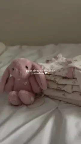 How beautiful are these pieces from the new collection 😍 Love this on Ottilie 🩷 #reborndoll #fyp #reborn #grwm #newborn 