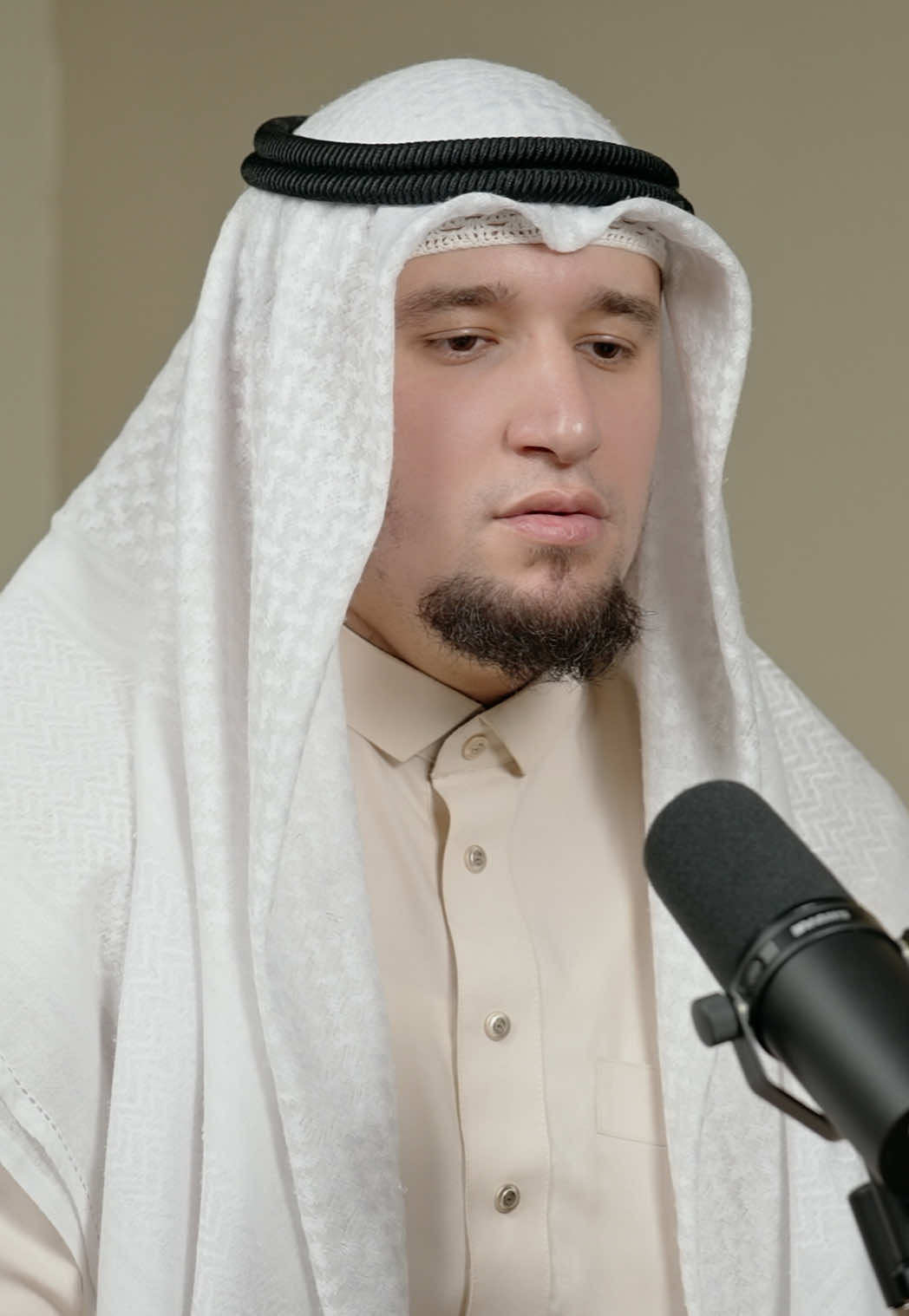 فِعلًا المَقام الذي لا يُمَلّ منه..! تتّفقون؟! 😍 تريدون أنشر لكم المقطع الأخير؟! #القارئ_عبد_العزيز_شوكري #اكسبلور 