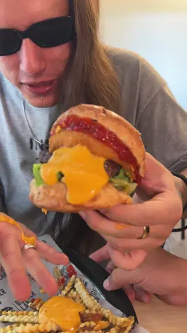 Las mini hamburguesas más virales de Internet !! 🧀🍔 #banago #medellin #hamburguesas #burgerlab #comidaviral 