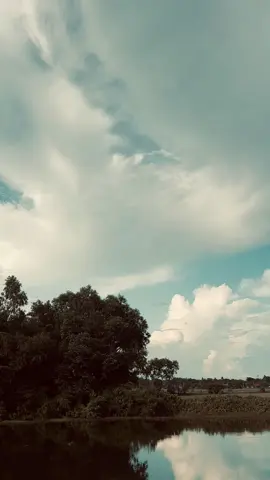 viral...🙂💔 #backgroundvideo #weather #song #sadsong #sadvideo 