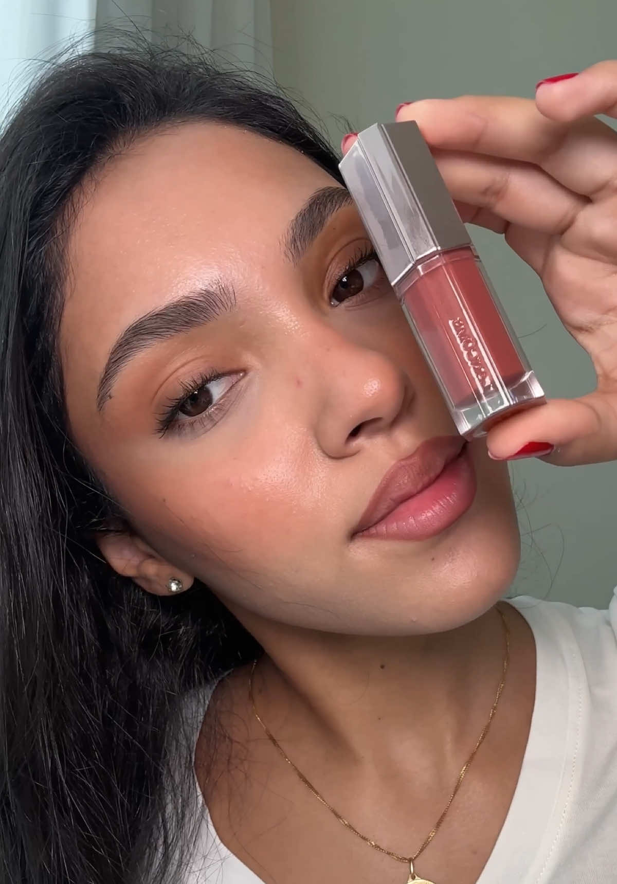 10 mins makeup tutorial🤍 product breakdown: @Youth To The People super food skin drip serum  @IT Cosmetics CC cream & concealer + sunblush @urban decay slick day brow gel @YSL Beauty translucent powder @pradabeauty mascara @Lancôme juicytreat gloss #beautycreatorclub @BeautyCreatorClub  #yslbeauty #urbandecayme #youthtothepeople